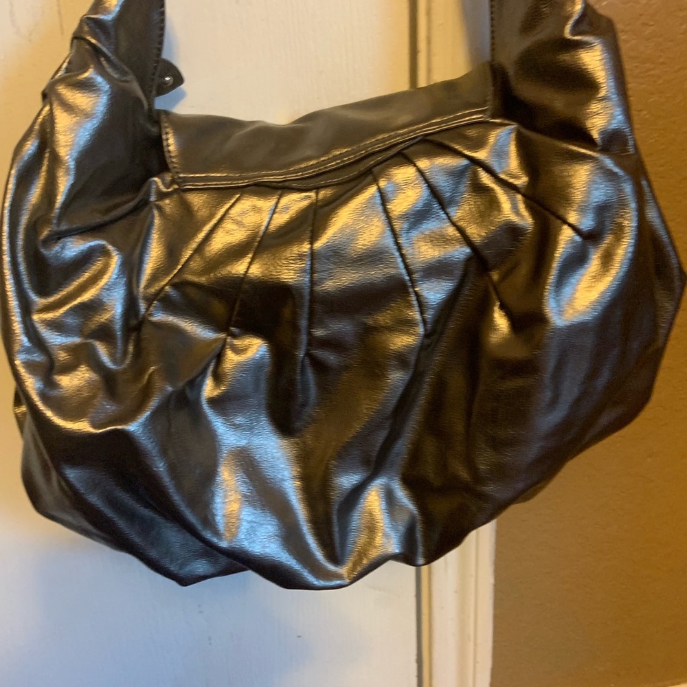 Gray Metallic Purse - Picture 2 of 4